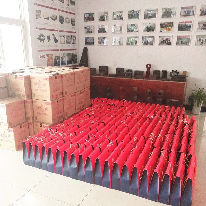 迎中秋，發(fā)禮品！洛陽順祥祝大家中秋節(jié)快樂！